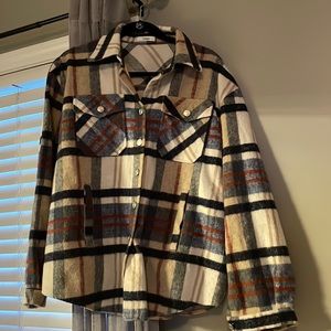 Plaid shacket (48% cotton, 40% polyester, 12% wool)